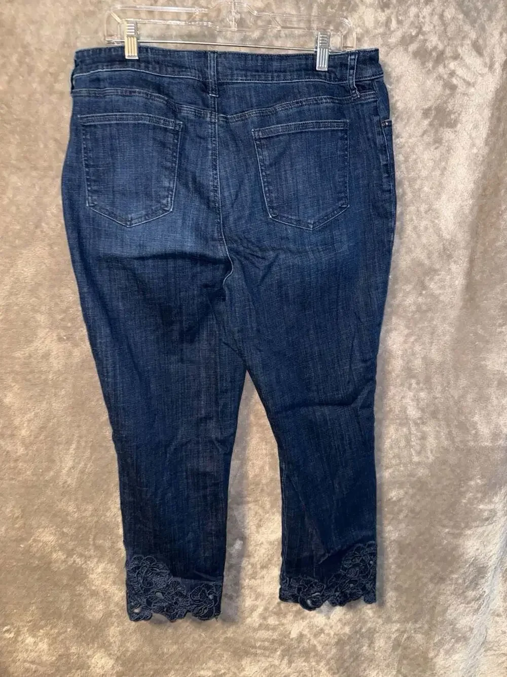 Chico's So Slimming Girlfriend Slim Leg Ankle Jeans Size 14R (Chico's Size 2.5R)